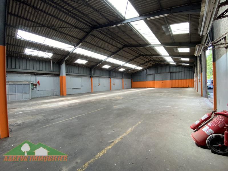 Entrepôt - 603 m² - 3 pièces