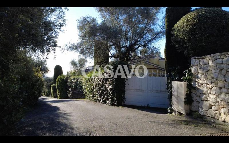 Terrain constructible - 3 337 m²