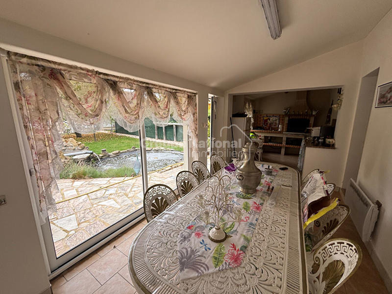 Maison - 159 m² - 9 pièces