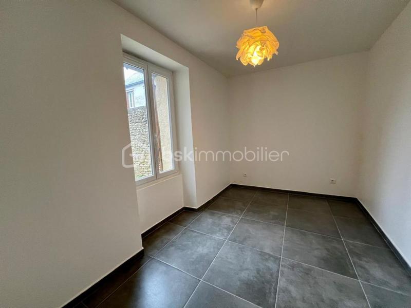 Maison en pierre - 140 m² - 6 pièces