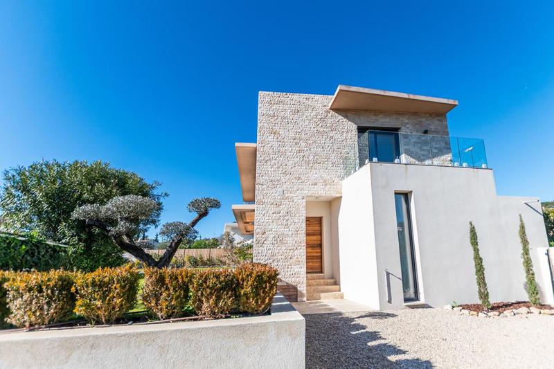 Villa - 163 m² - 5 pièces