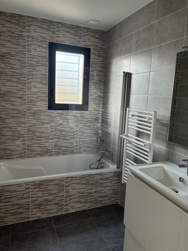 Maison - 111 m² - 5 pièces