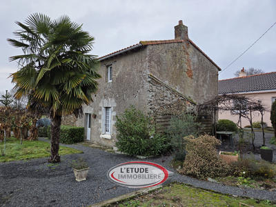 Maison - 90 m² - 3 pièces