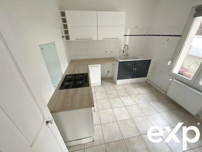 Maison - 99 m² - 5 pièces