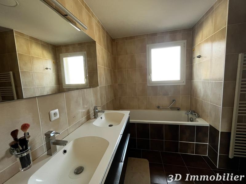 Maison - 110 m² - 6 pièces