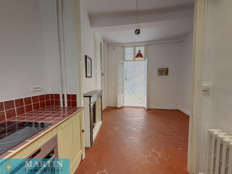 Maison - 213 m² - 9 pièces