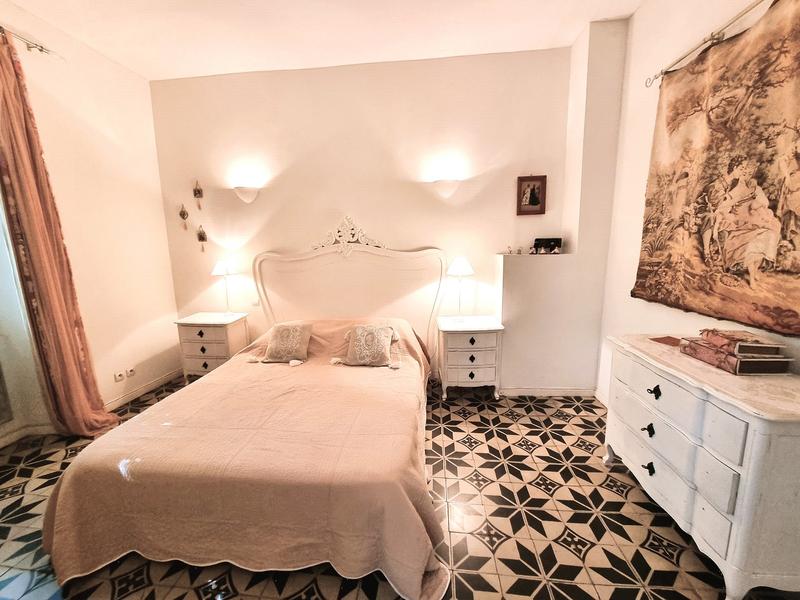 Maison - 200 m² - 8 pièces