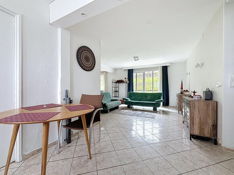 Appartement - 89 m² - 5 pièces