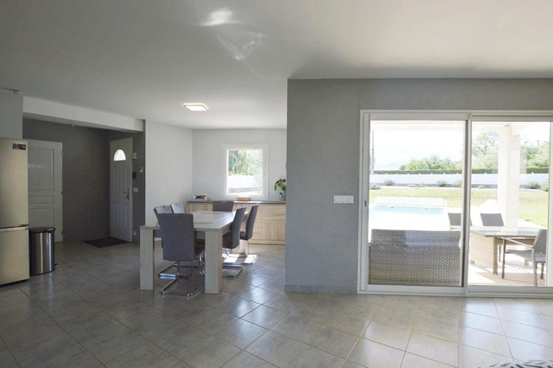 Villa - 137 m² - 7 pièces