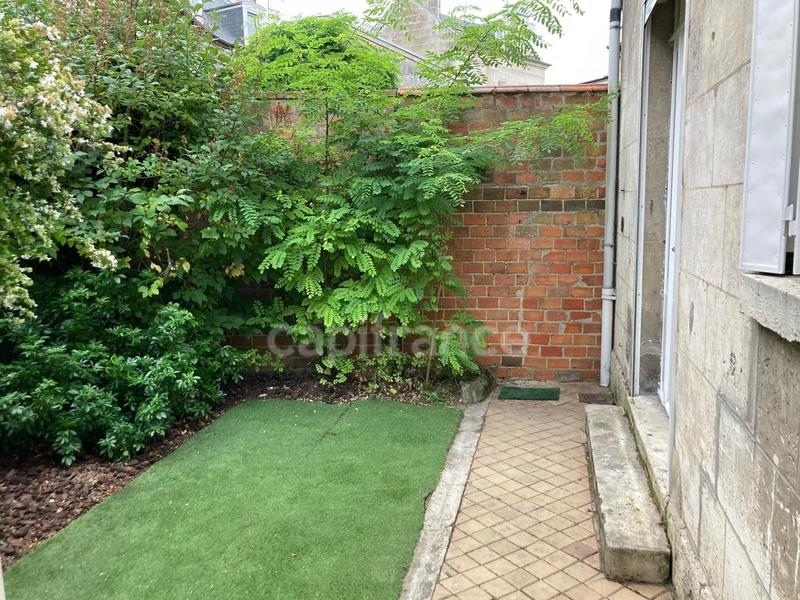 Immeuble - 251 m² - 12 pièces