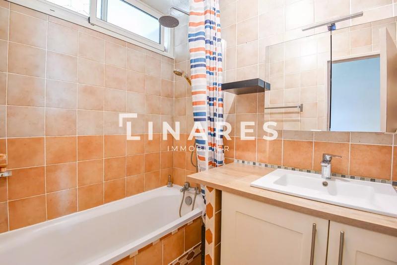 Appartement - 75 m² - 3 pièces
