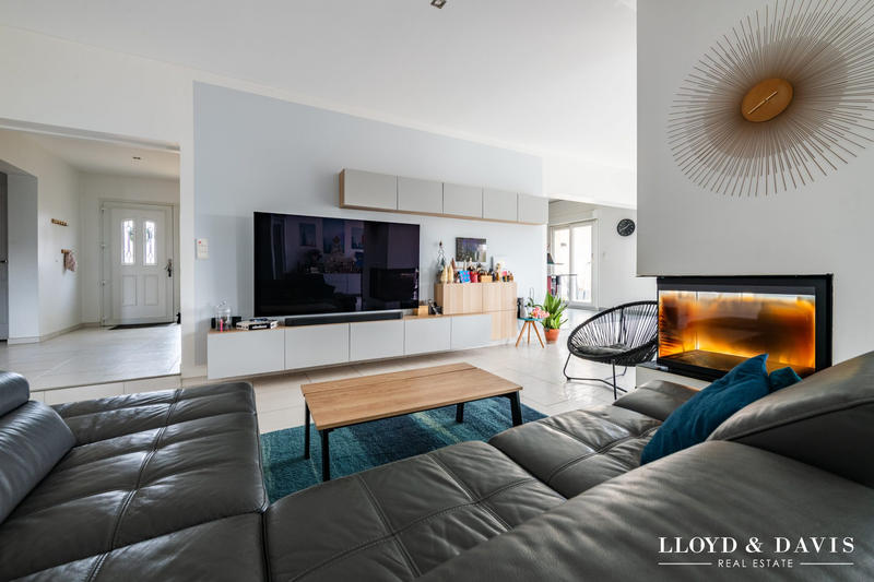 Maison - 195 m² - 7 pièces