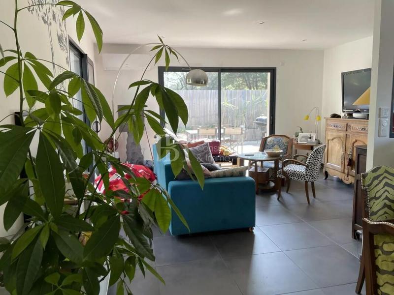 Maison - 83 m² - 4 pièces