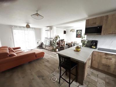 Maison - 109 m² - 5 pièces