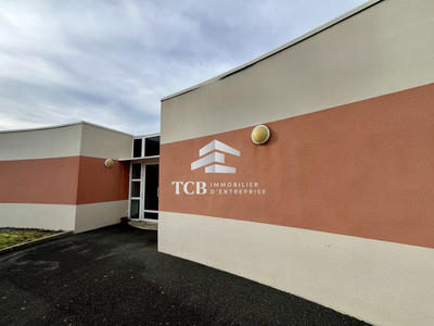 Local d'activités - 408 m²