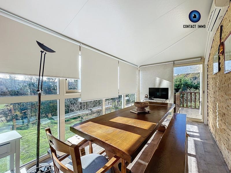 Maison traditionnelle - 190 m² - 6 pièces