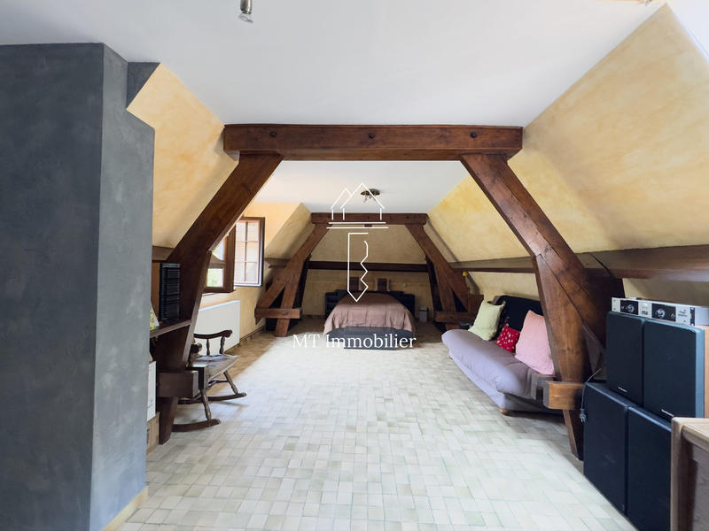 Villa - 223 m² - 6 pièces