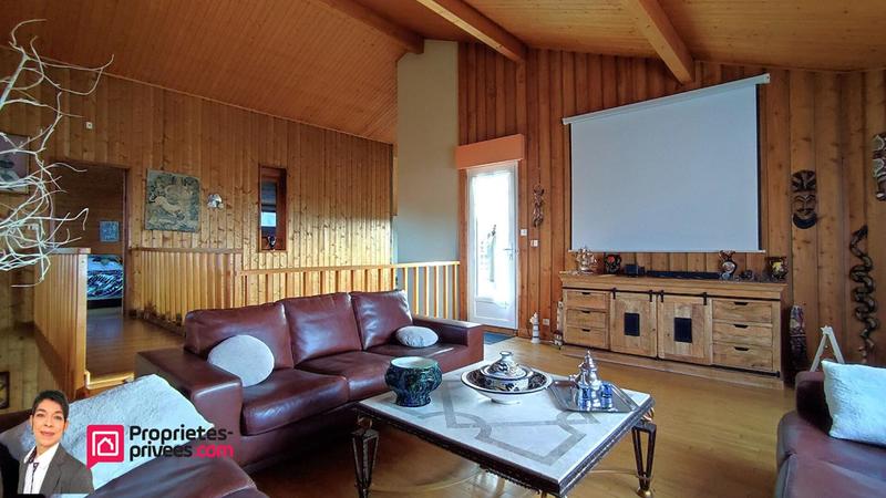 Maison - 185 m² - 7 pièces