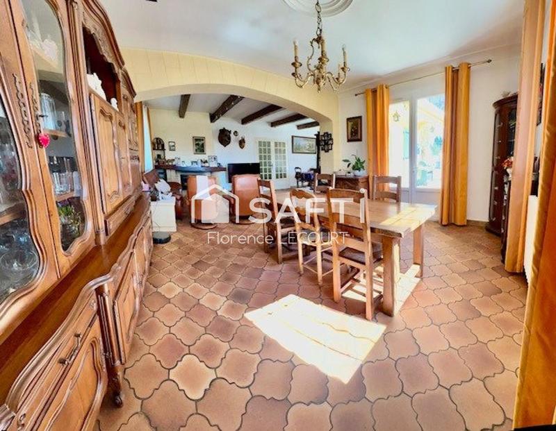 Maison - 220 m² - 7 pièces