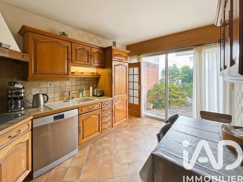 Maison - 90 m² - 5 pièces