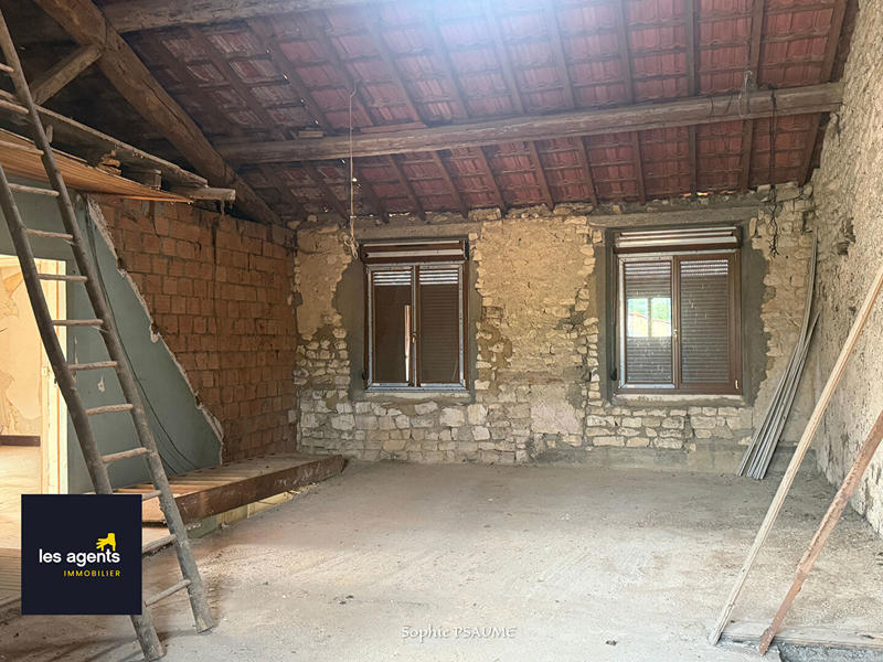 Maison - 250 m² - 5 pièces