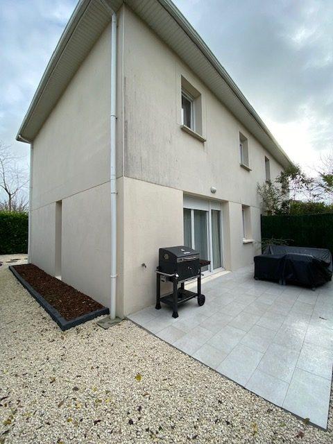 Villa - 80 m² - 4 pièces
