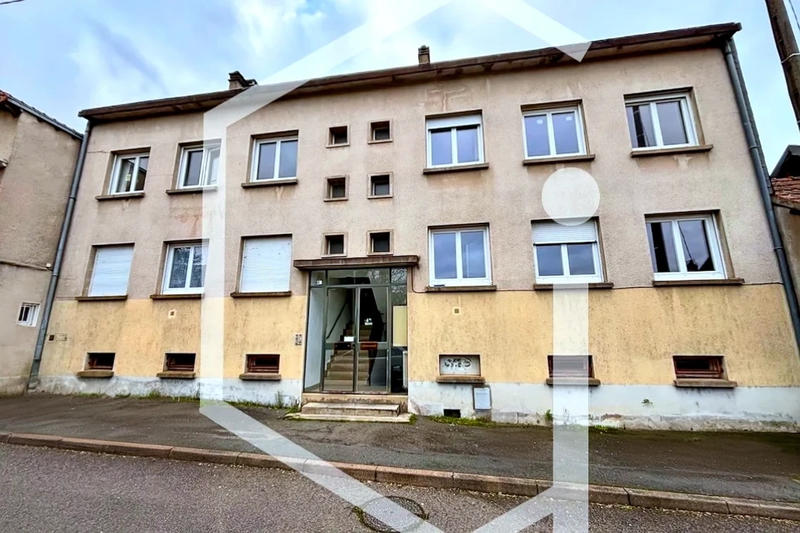 Immeuble - 305 m² - 16 pièces