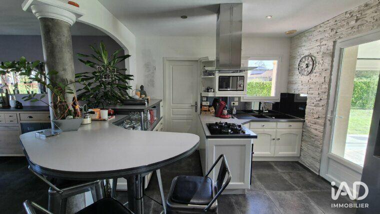 Maison - 103 m² - 4 pièces