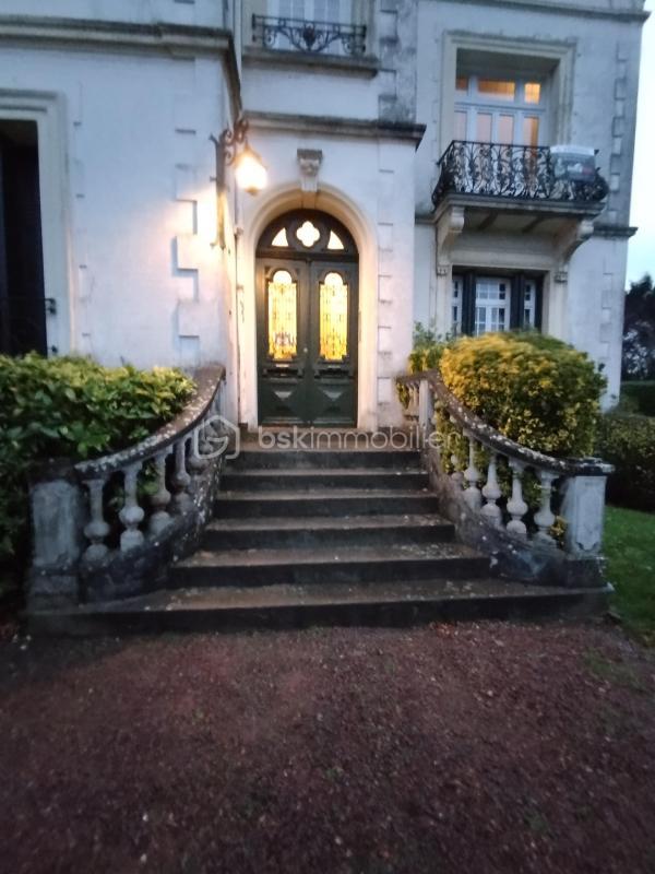 Appartement - 93 m² - 4 pièces