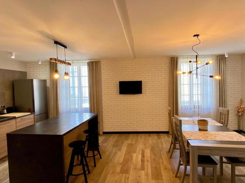 Demeure - 440 m² - 10 pièces