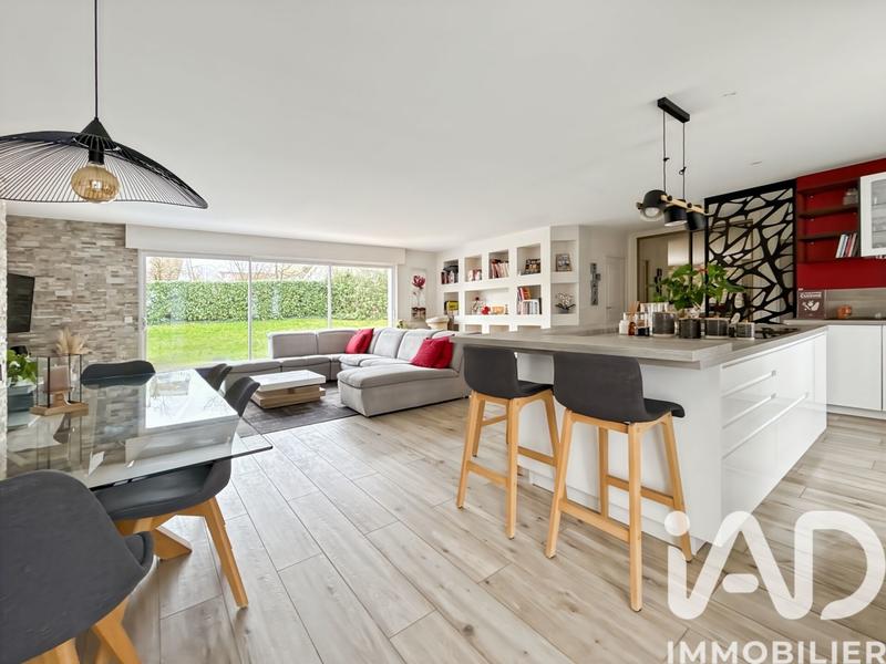 Maison - 152 m² - 7 pièces
