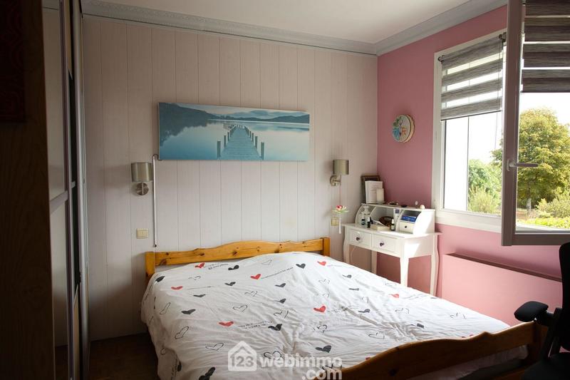 Maison - 95 m² - 5 pièces