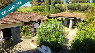 Maison - 121 m² - 7 pièces