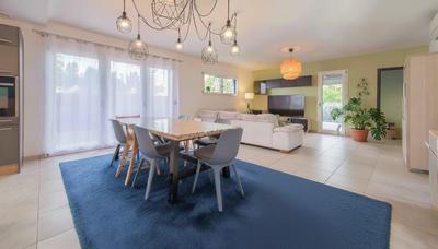 Maison contemporaine - 137 m² - 6 pièces