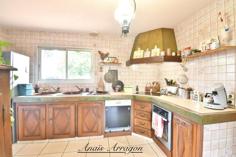 Villa - 275 m² - 6 pièces