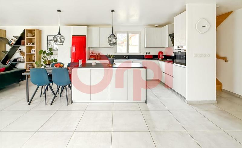 Maison - 142 m² - 5 pièces