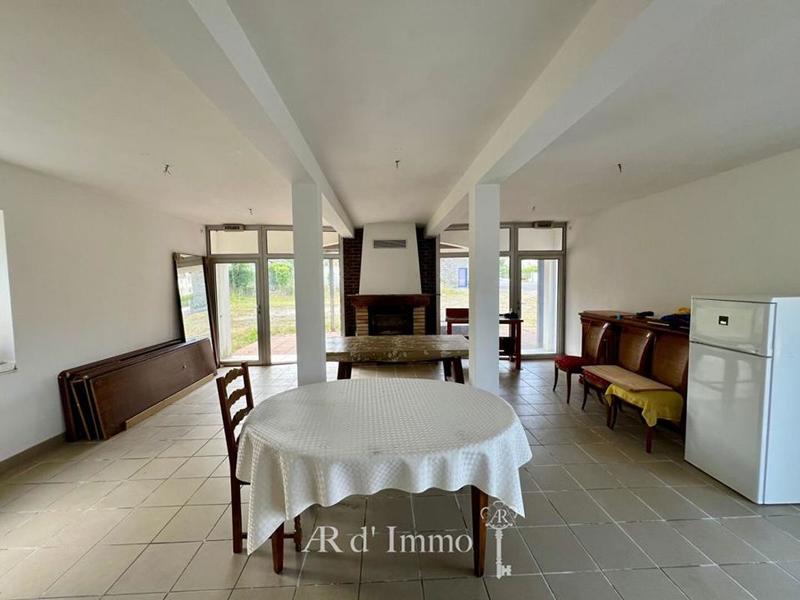 Immeuble - 222 m² - 10 pièces