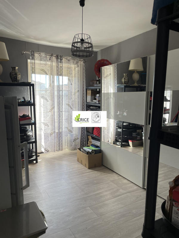 Local commercial - 200 m²