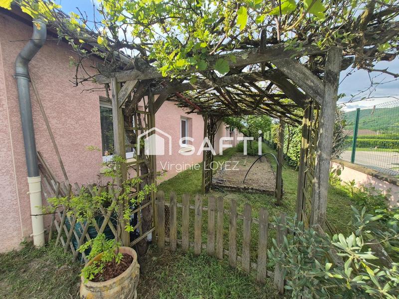 Maison - 270 m² - 11 pièces