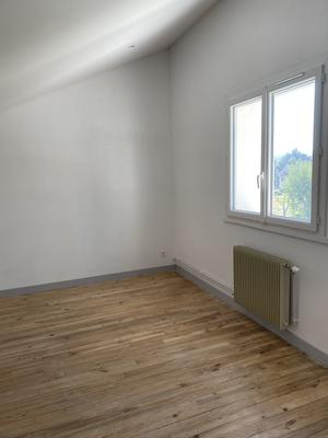 Maison - 111 m² - 6 pièces