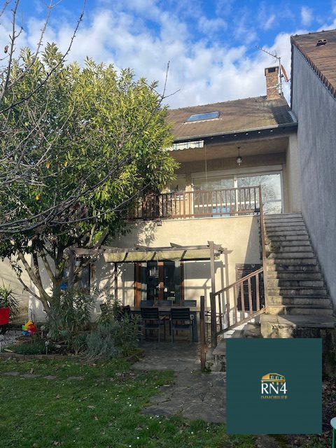 Maison ancienne - 198 m² - 7 pièces