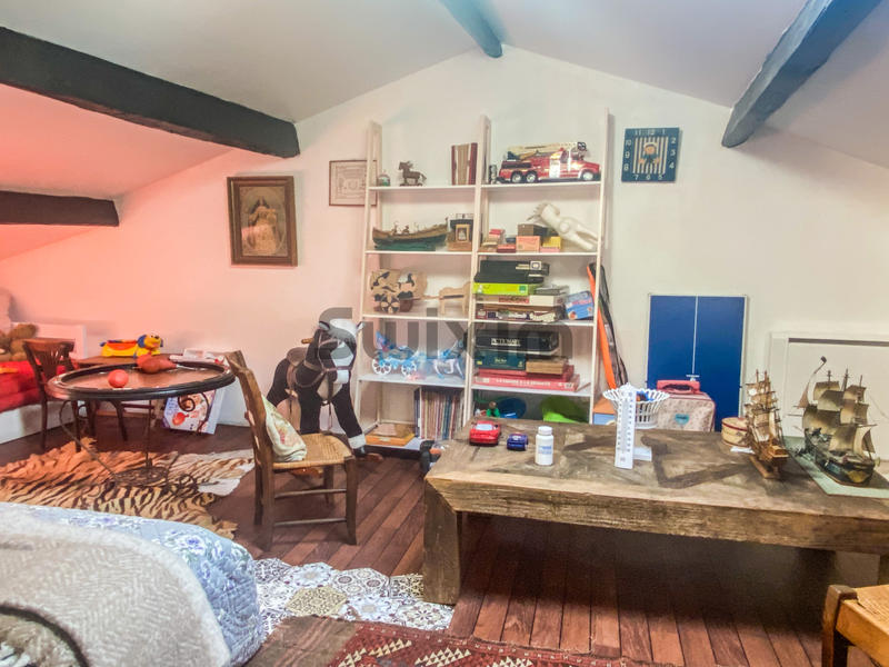 Maison - 165 m² - 8 pièces