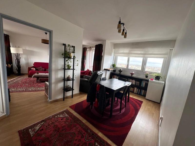 Appartement - 70 m² - 4 pièces
