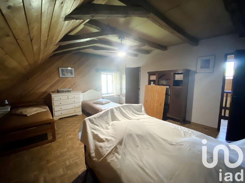 Maison - 210 m² - 6 pièces