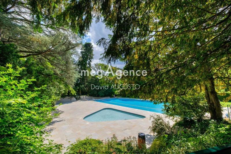 Appartement - 120 m² - 5 pièces