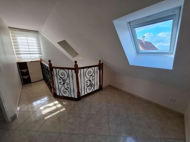 Maison - 122 m² - 7 pièces