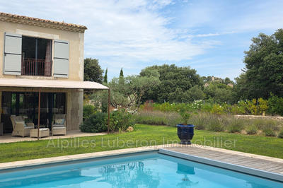 Propriété - 250 m² - 7 pièces