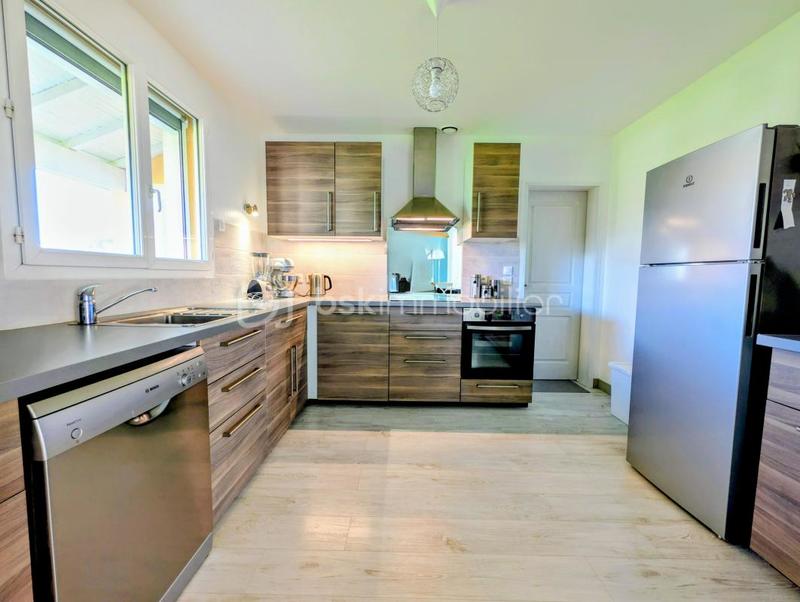 Maison traditionnelle - 114 m² - 5 pièces