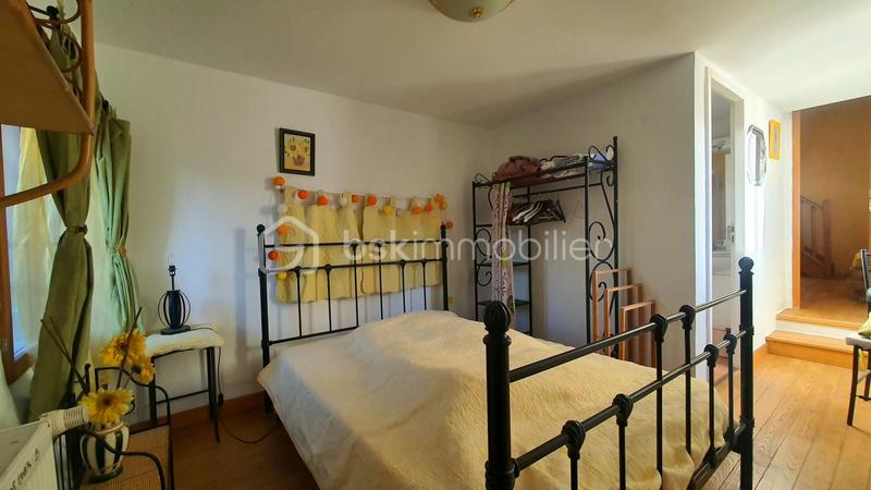 Maison en pierre - 204 m² - 9 pièces