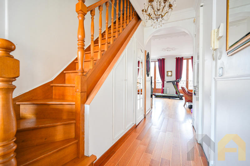 Duplex - 153 m² - 6 pièces